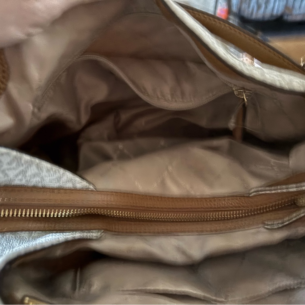 Authentic Cream Mk Bag 14 X9 Great Condition Chain Strap